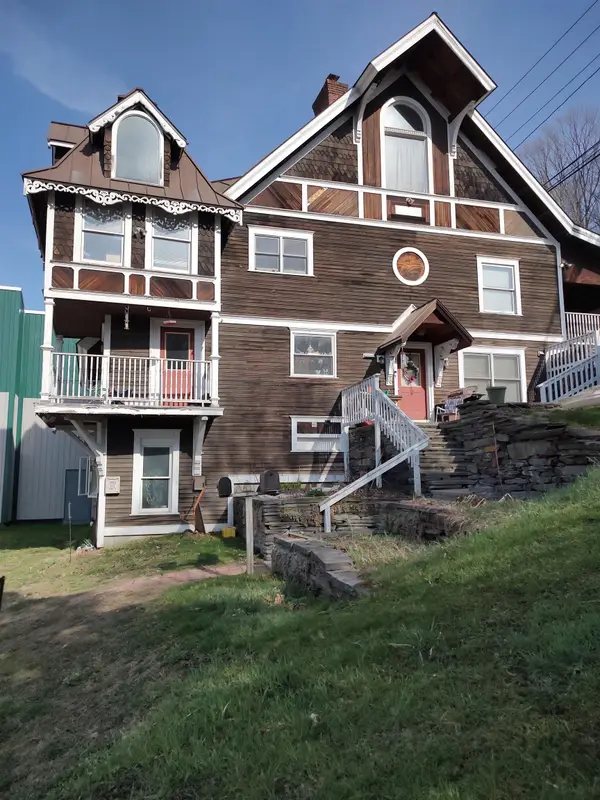 6 Park Street, Randolph, VT 05060