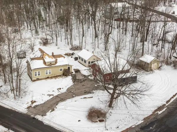 46 Noyes Road, Londonderry, NH 03053