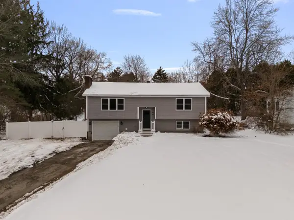 60 North High Street, Derry, NH 03038