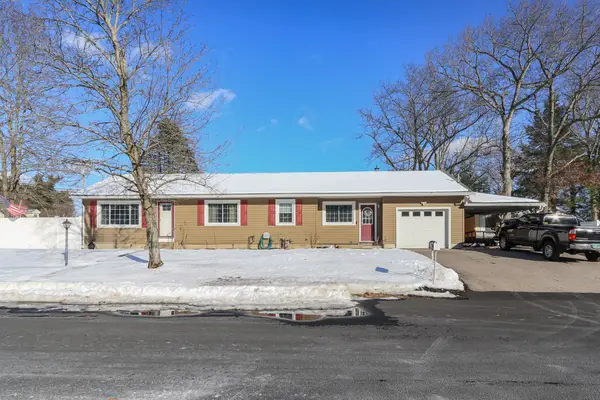 2 Denise Street, Nashua, NH 03063