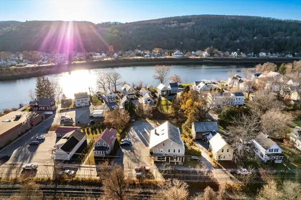 16 Church Street, Walpole, NH 03609