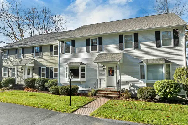 39 Harbor Way #19, Wolfeboro, NH 03894