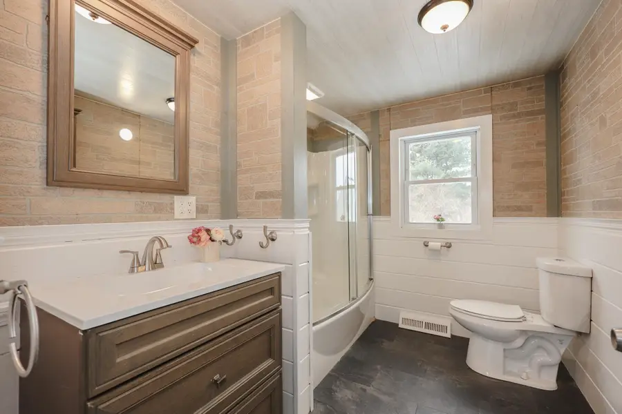 4 E Street, Hudson, NH 03051 - Image #3