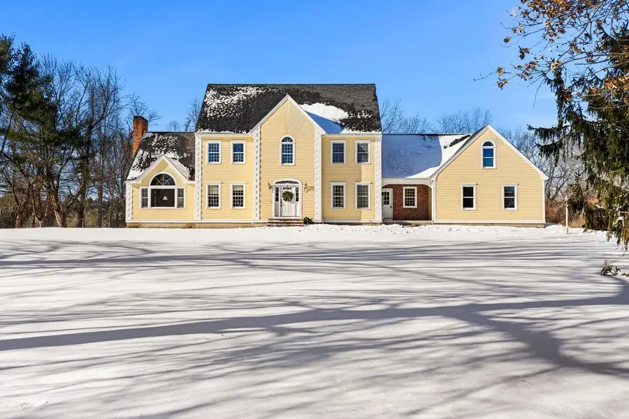 13 Madison Avenue, Kingston, NH 03848 - Image #2