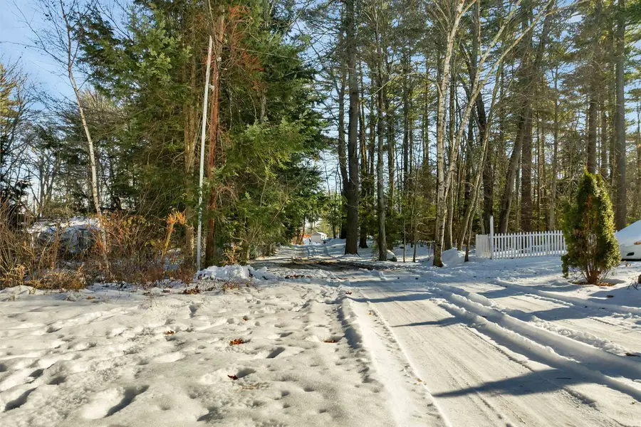 26 Oak Street, Northwood, NH 03261 - Image #3