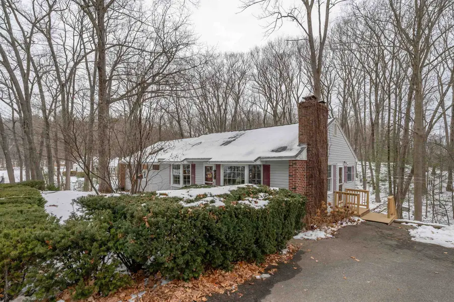 226 Amesbury Road, Kensington, NH 03833 - Image #2