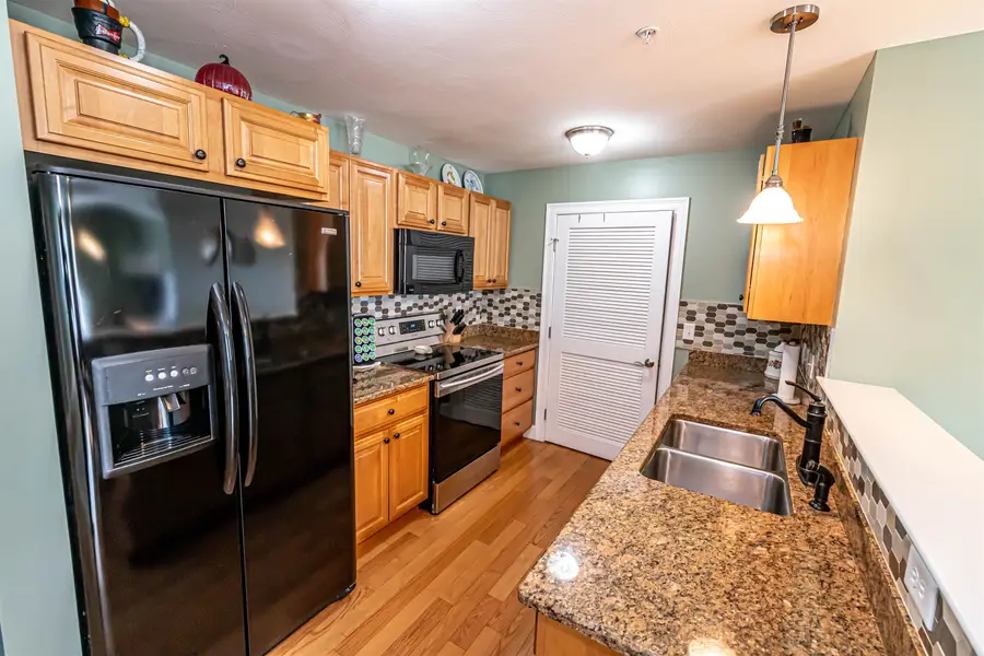 6 Stearns Lane #201, Merrimack, NH 03054 - Image #3