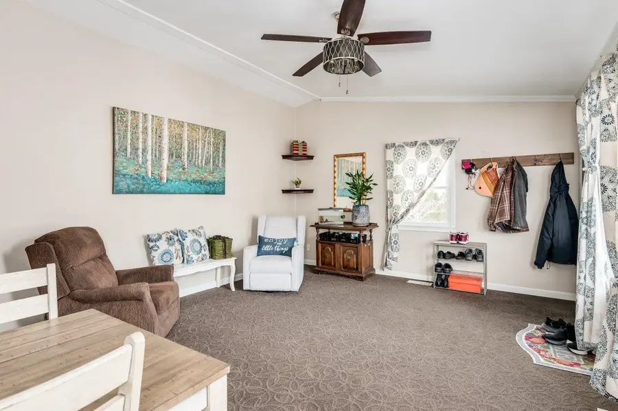 172 Ledge Street, Nashua, NH 03060 - Image #2