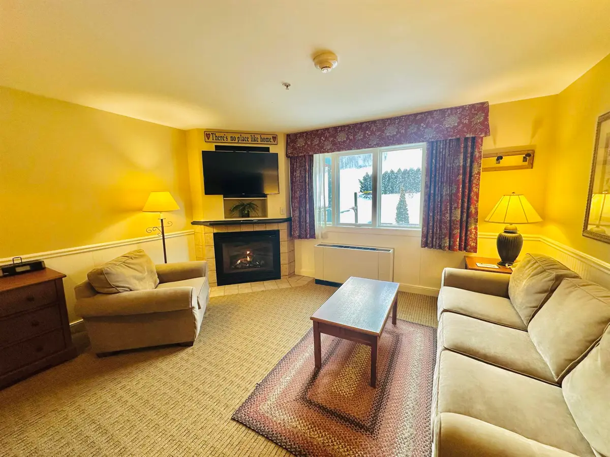 235/237, QTR 1 89 Grand Summit Way, West Dover, VT 05356 - Image #1