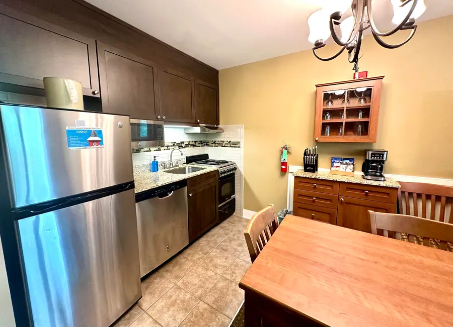 235/237, QTR 1 89 Grand Summit Way, West Dover, VT 05356 - Image #3