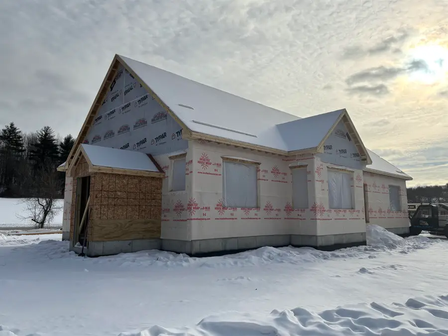 131 Merrimack Street, Hooksett, NH 03106 - Image #3