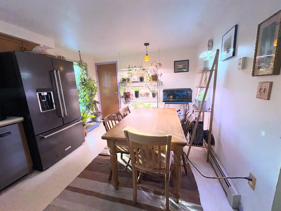 16 Sycamore Street, Brattleboro, VT 05301 - Image #3