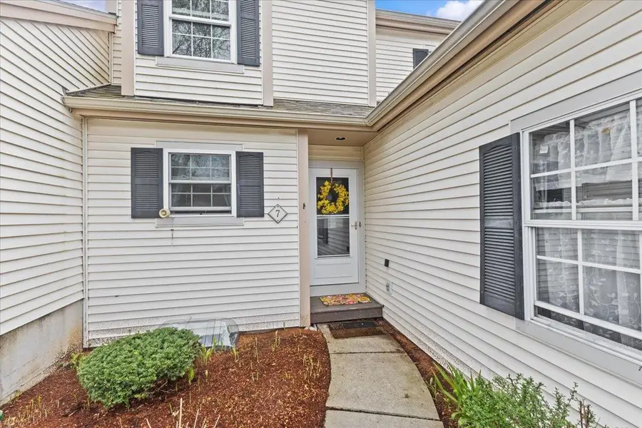 7 Cardinal Lane, Essex, VT 05452 - Image #2