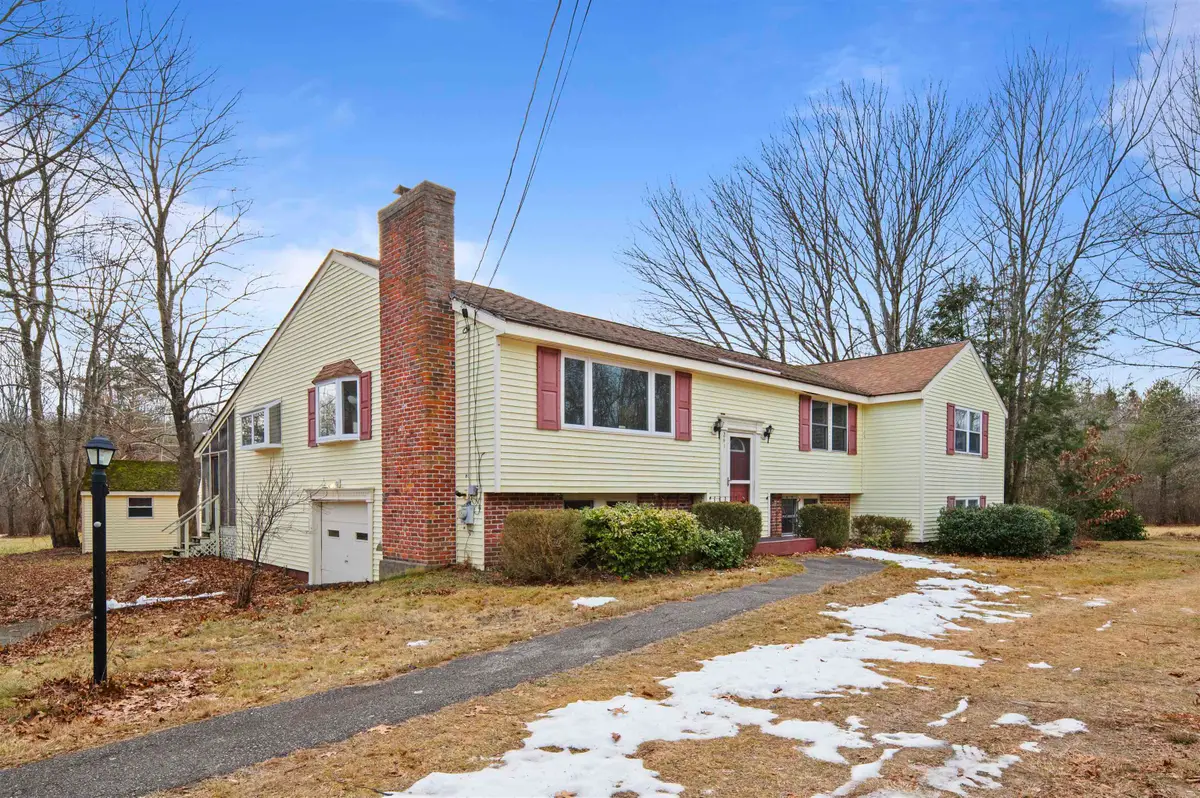 241 East Road, Hampstead, NH 03841-2306 - Image #1