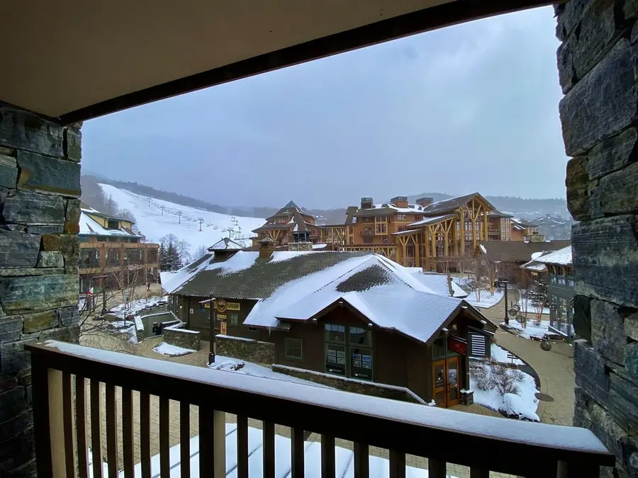 7412 Mountain Road #301, Stowe, VT 05672 - Image #2