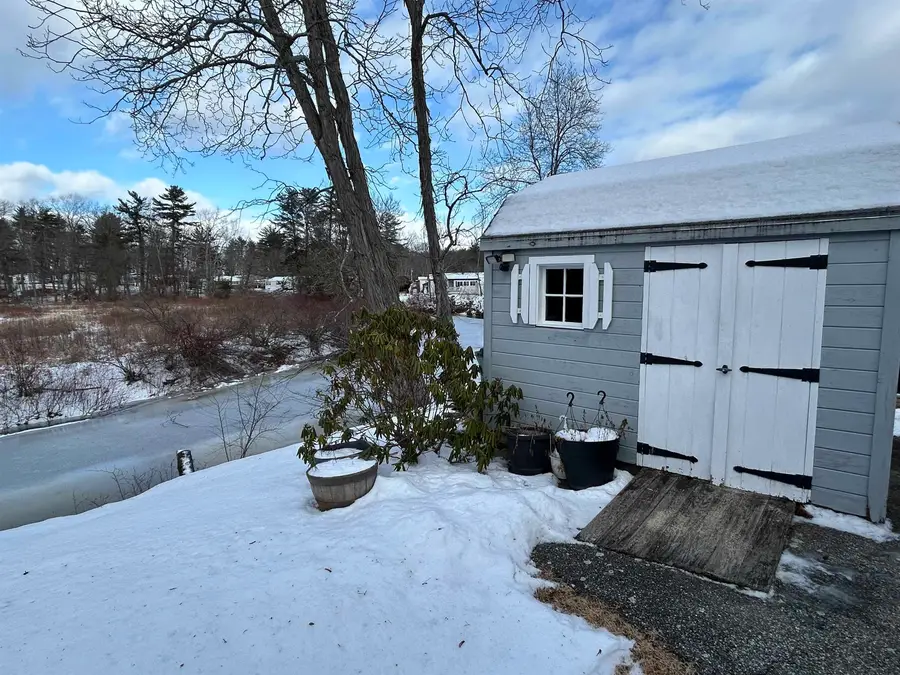 911 Camelot Drive, Exeter, NH 03833 - Image #2