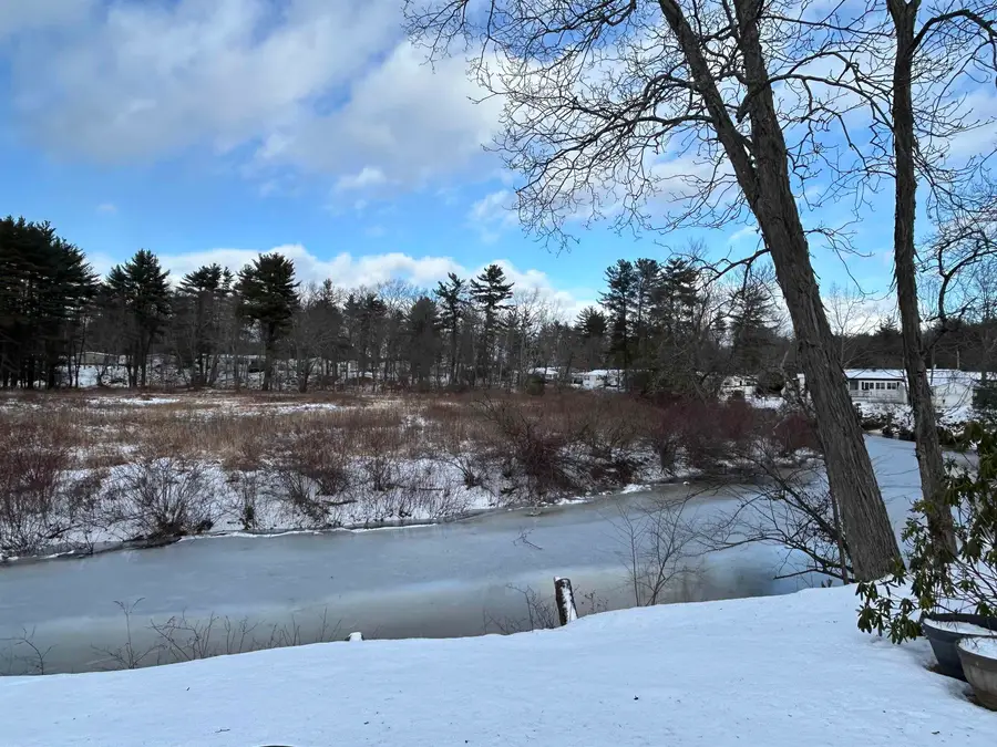 911 Camelot Drive, Exeter, NH 03833 - Image #3