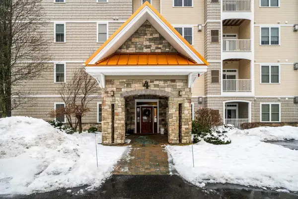 4 Henry David Drive #202, Nashua, NH 03062