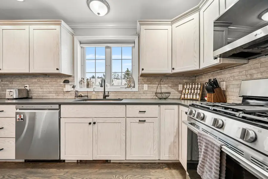 22 Scribner Road, Raymond Town, NH 03077 - Image #2