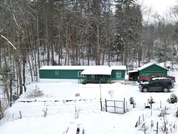 39 Ravenwood Road, West Fairlee, VT 05083