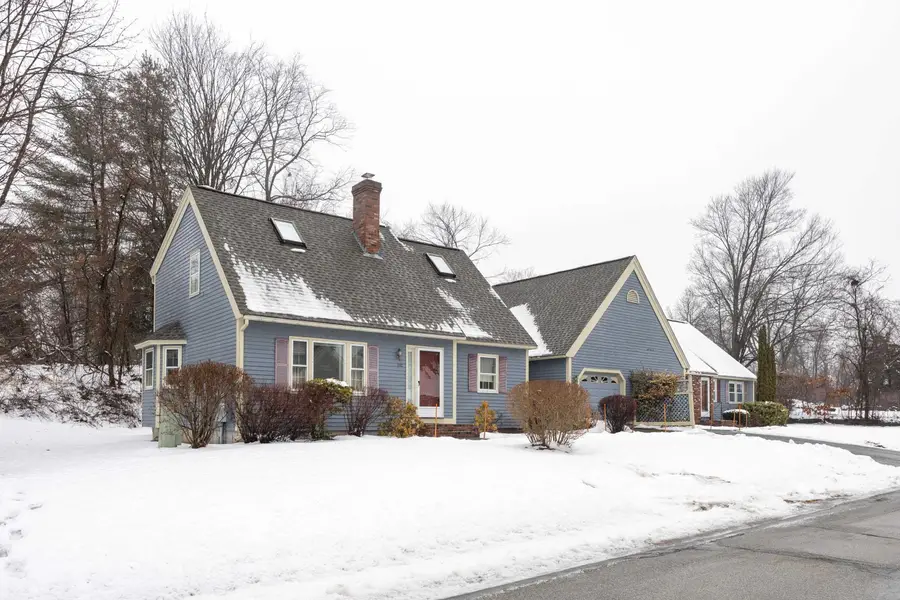 232 Winding Pond Road, Londonderry, NH 03053 - Image #2