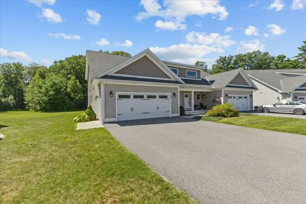 76 Chase Court, Essex, VT 05452