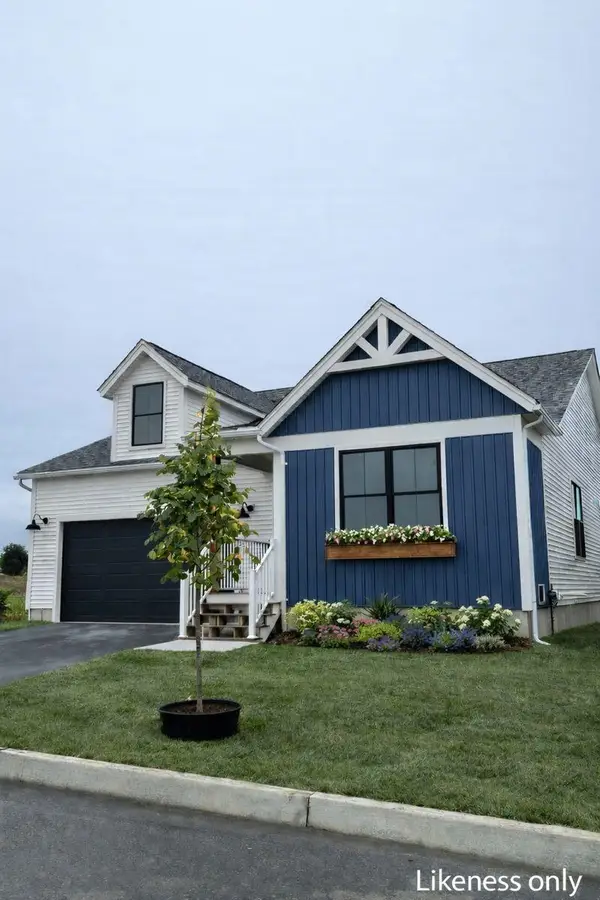 23 Russet Road, South Burlington, VT 05403