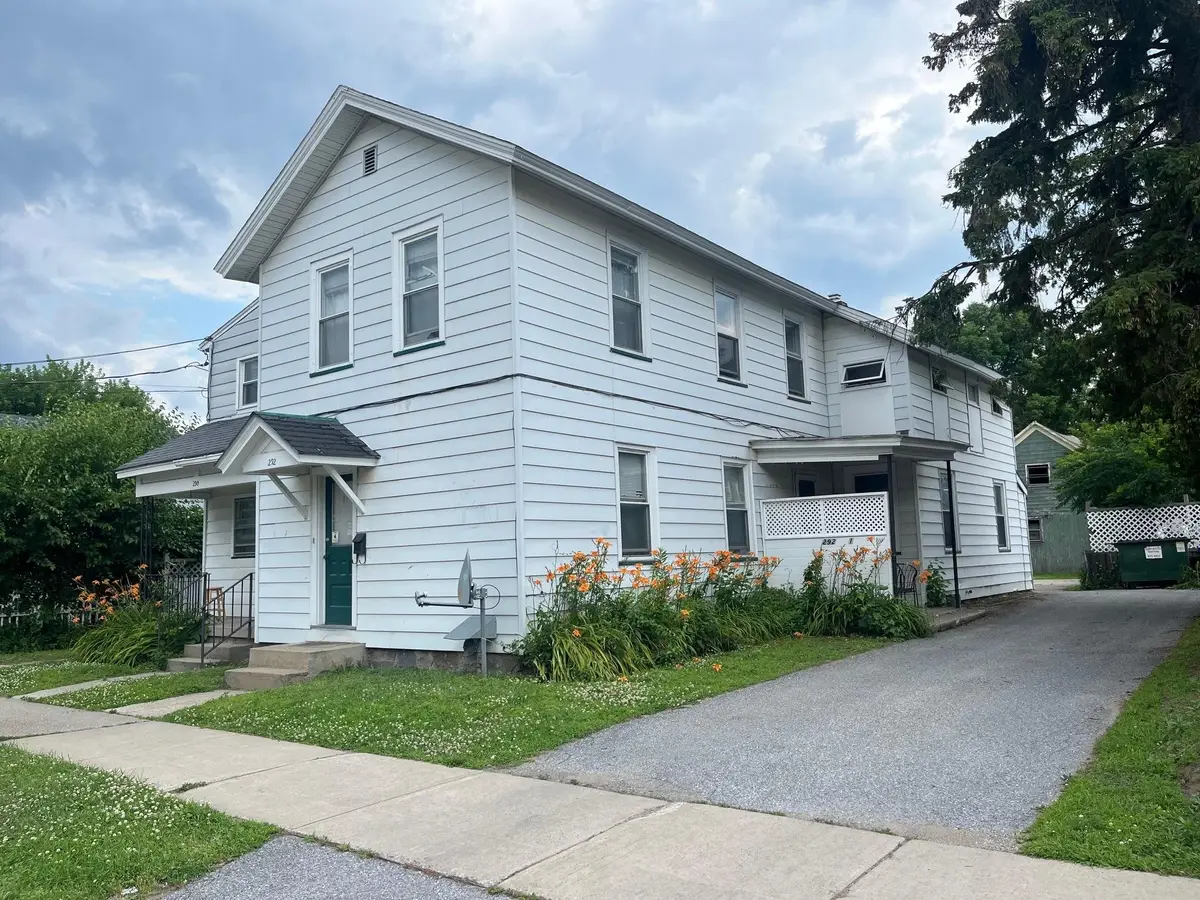 290-292 North Street, Burlington, VT 05401 - Image #1