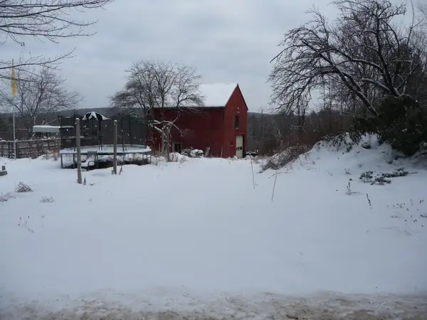 443 North Road, Deering, NH 03244