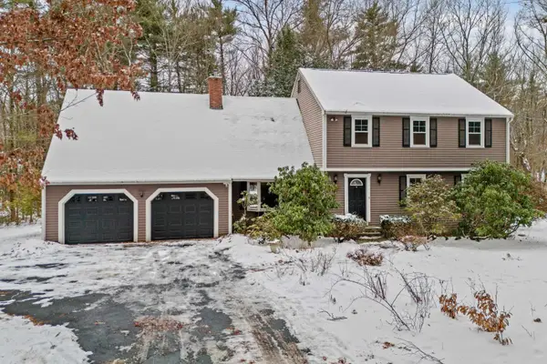 37 Camelot Drive, Bedford, NH 03110