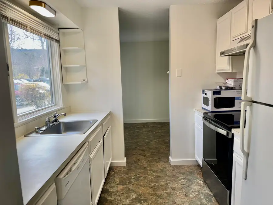 107 Brook Hollow, Hanover, NH 03755 - Image #2