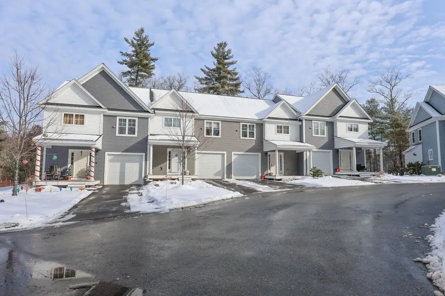 181 Knollwood Way, Manchester, NH 03102 - Image #2