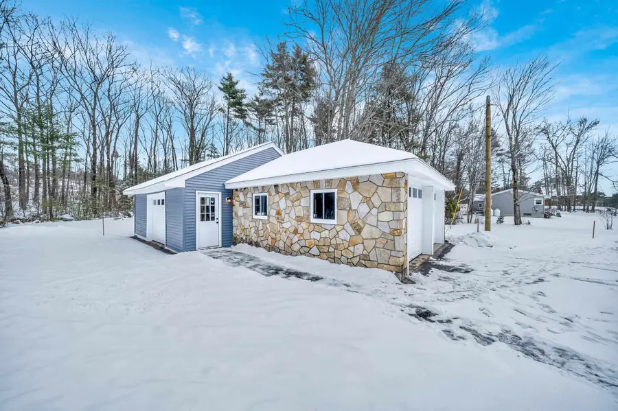 315 Hackett Hill Road, Hooksett, NH 03106 - Image #3