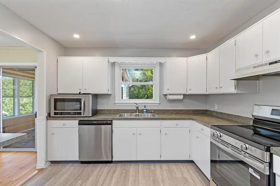 37 Mountain View Boulevard, South Burlington, VT 05403 - #3