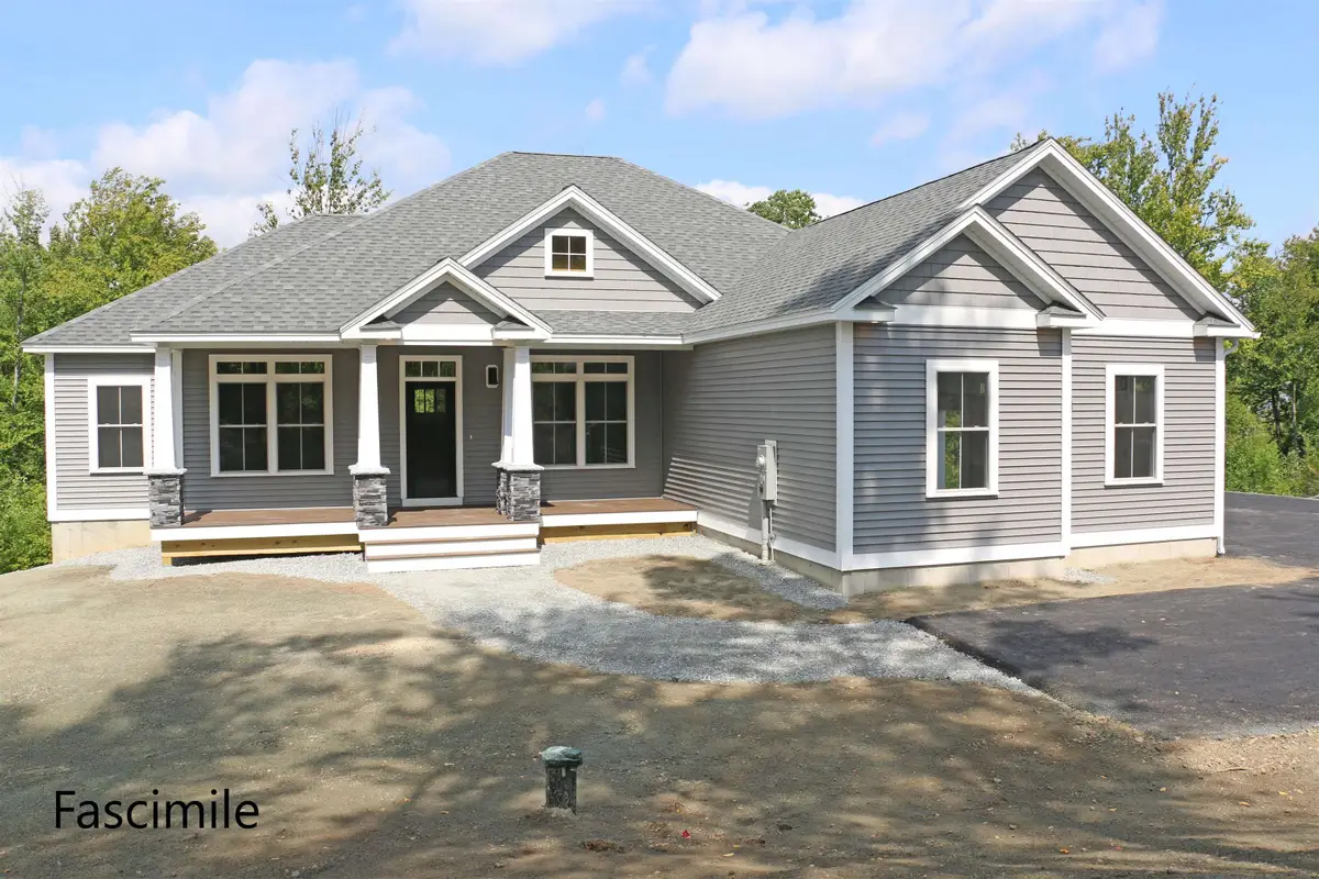 431 Dawn Court #17, Pembroke, NH 03275 - Image #1
