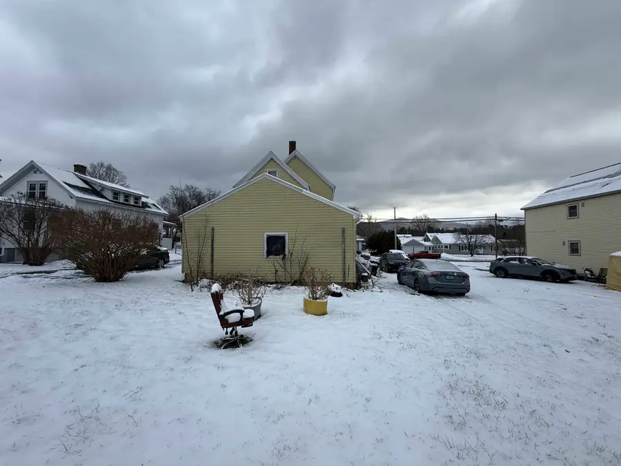 203 Lincoln Avenue, Rutland, VT 05701 - Image #3