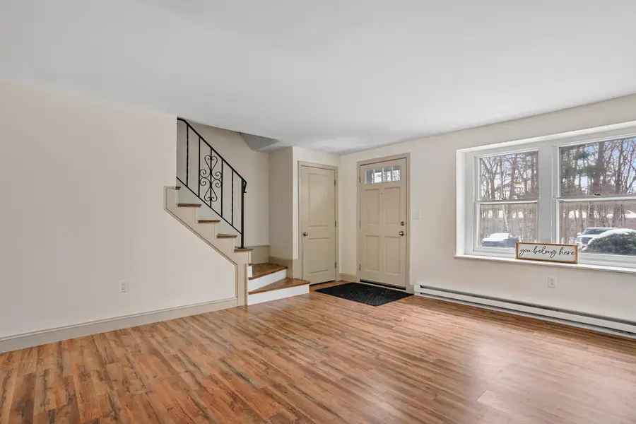 174 Fieldstone Drive, Londonderry, NH 03053 - Image #2