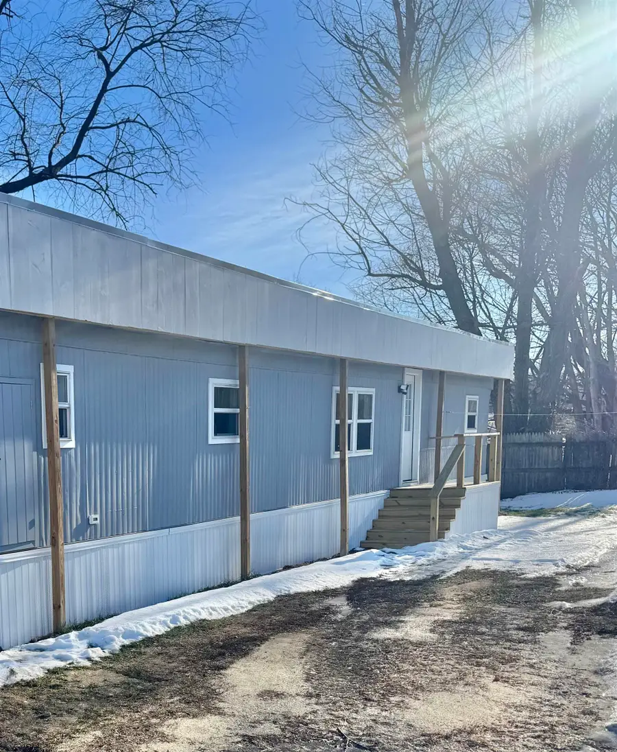 6 Boe Road, Holderness, NH 03245 - Image #2