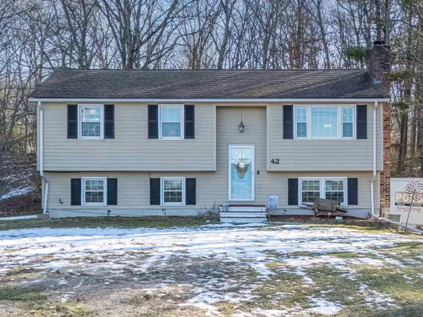 42 Kendall Pond Road, Derry, NH 03038