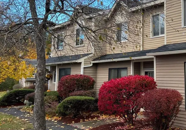 J2 Stonehedge Drive, South Burlington, VT 05403