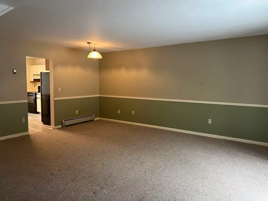 J2 Stonehedge Drive, South Burlington, VT 05403 - #2