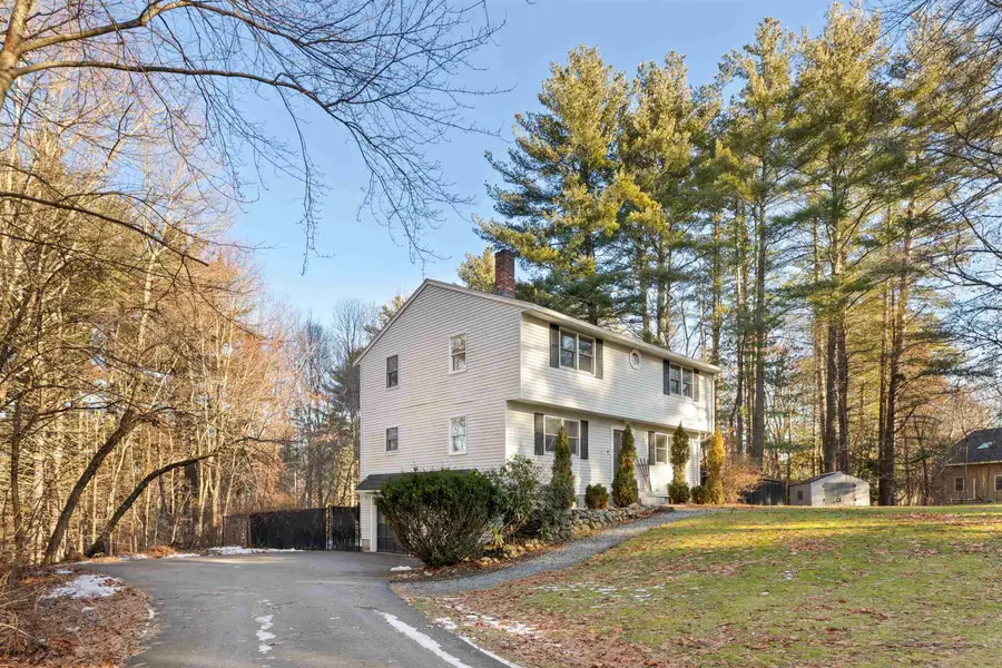 17 Gordon Avenue, Pelham, NH 03076 - Image #2