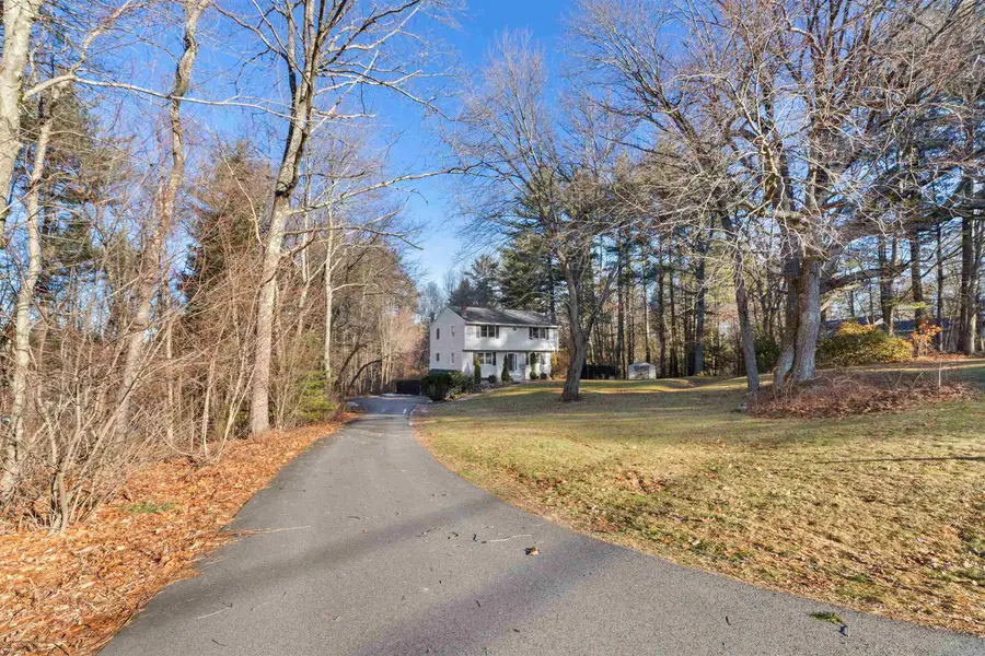 17 Gordon Avenue, Pelham, NH 03076 - Image #3