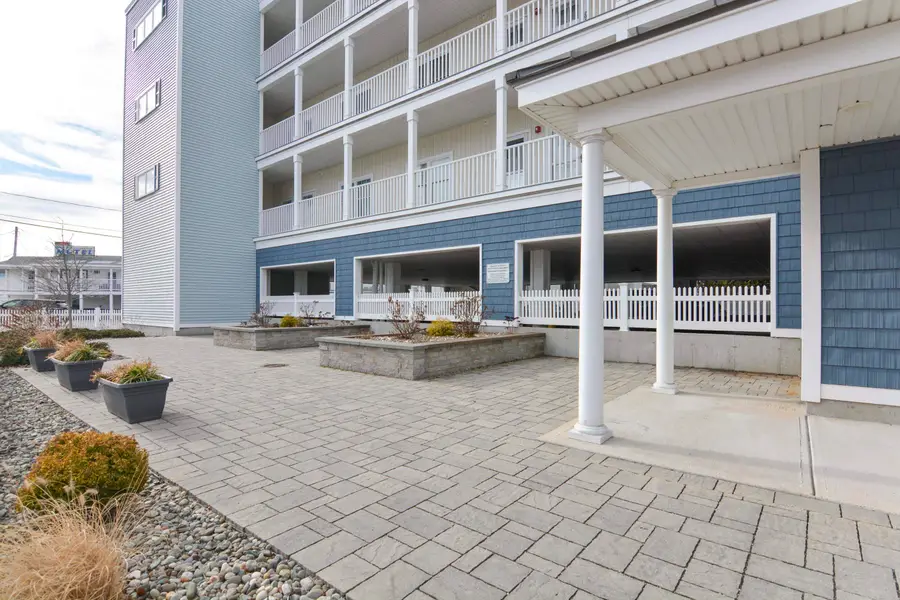 180 Ashworth Avenue #105, Hampton, NH 03842 - Image #2