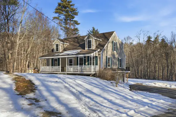 9 Lucas Pond Road, Nottingham, NH 03290