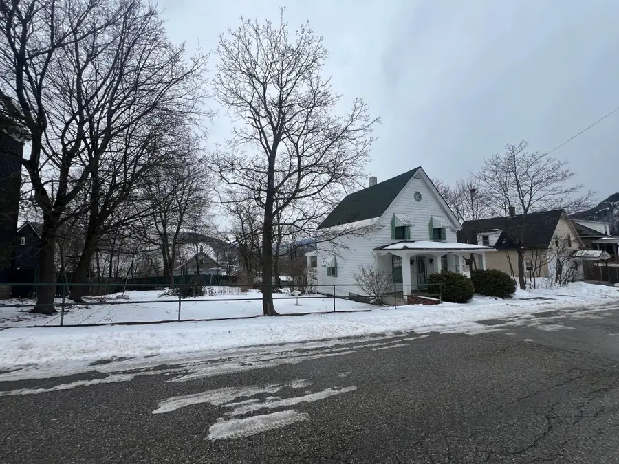 86 Elm Street, Berlin, NH 03570 - #3