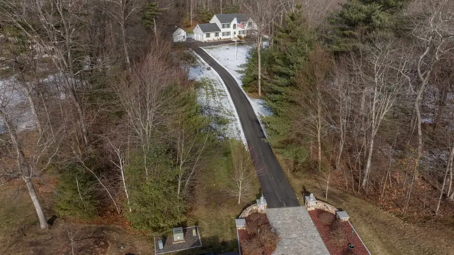 43 Lampton Drive, Derry Town, NH 03308 - Image #3