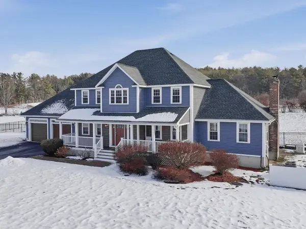 14 Premier Drive, Londonderry, NH 03053