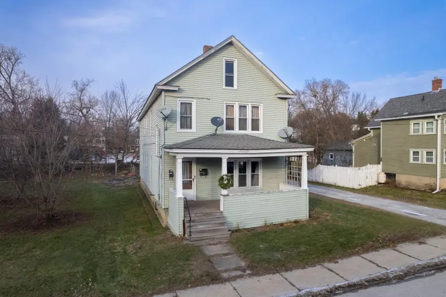 21 Crescent Street, Rutland, VT 05701 - Image #2