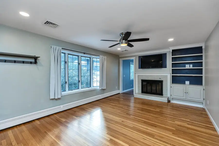 66 Skyview Road, Manchester, NH 03104 - Image #3